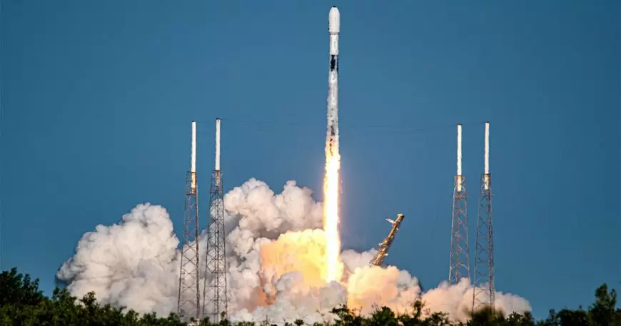 SpaceX launches Indonesian communications satellite